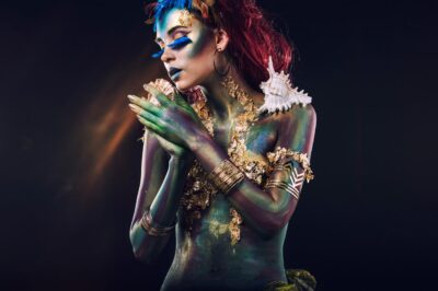 Schilderij van mooie fantasie vrouw